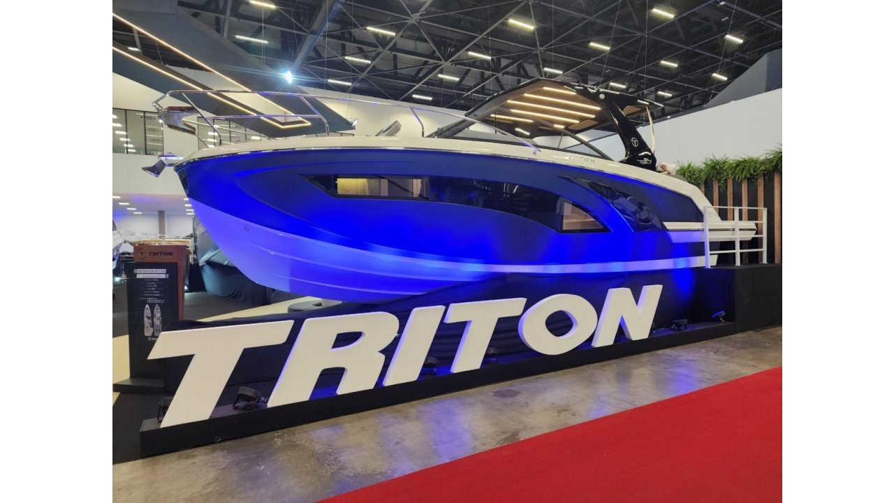 TRITON YACHTS - 34 FLYER