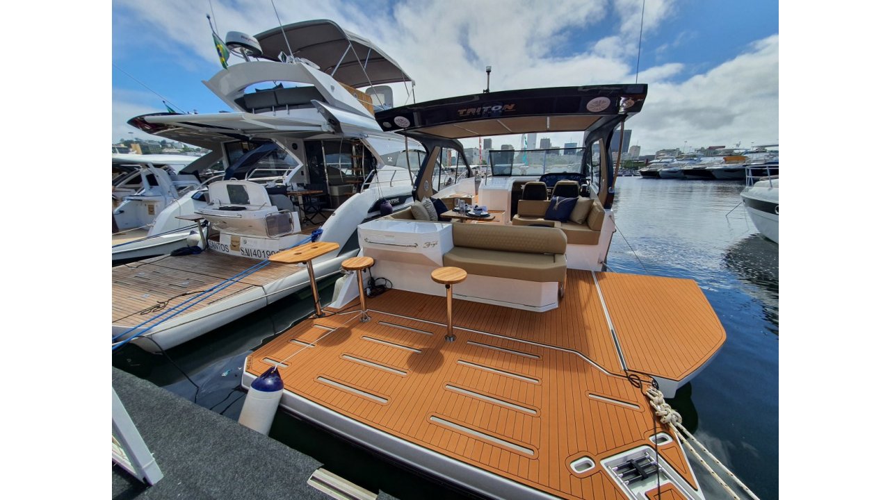 TRITON YACHTS - TRITON 38 HT FLYER