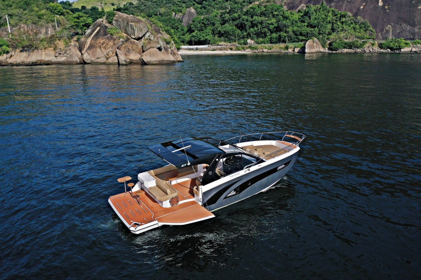 TRITON YACHTS - TRITON 38 HT FLYER